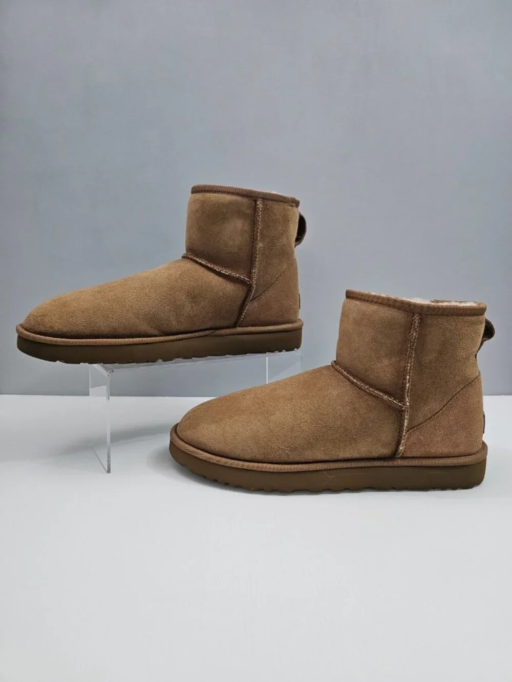 UGG Classic Mini II Ankle Boot Chesnut Sheepskin Short Winter Bootie Womens 11